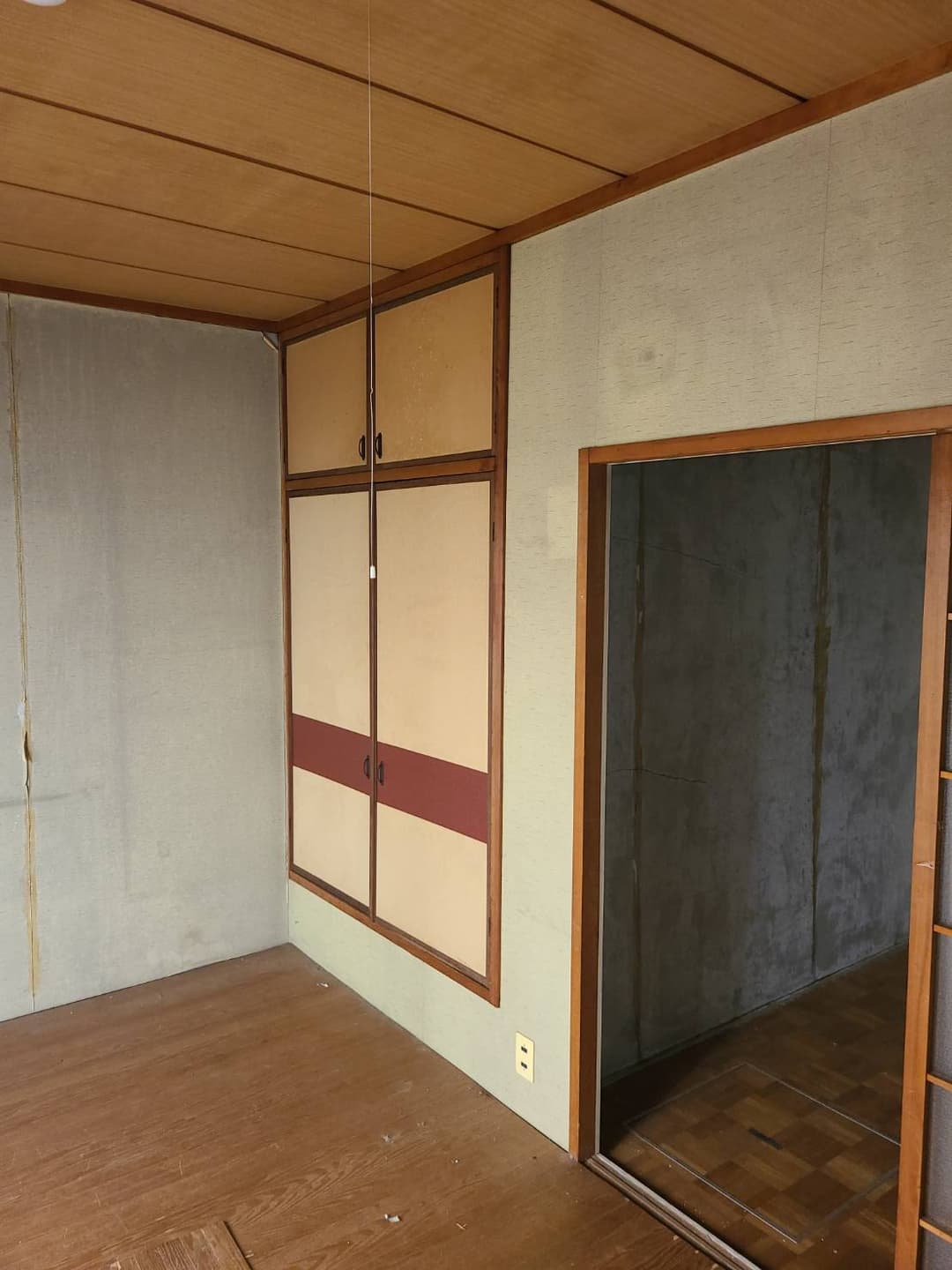 古い押し入れからロフトスペースへリフォーム before